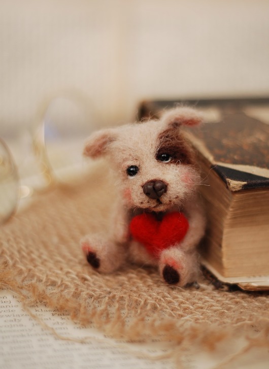 misie i maskotki Zakochany Kundel