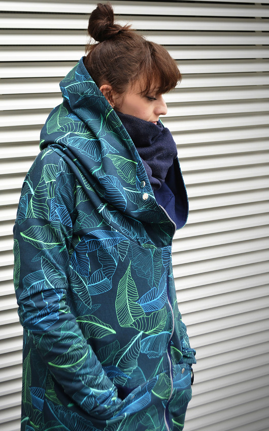 Oversize bluza długa ogromny kaptur  w liście  agagu