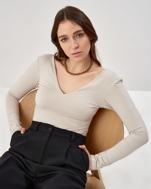 body damskie BODY LONGSLEEVE BACKLESS CREW NECK OAT milk