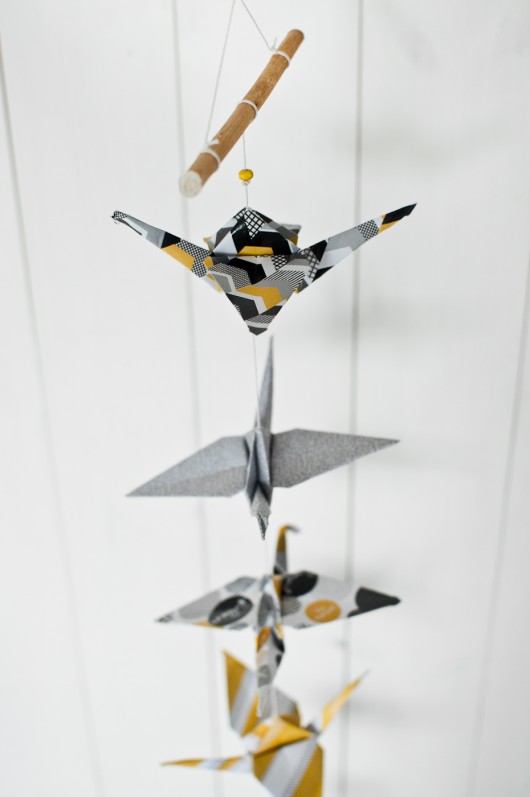 karuzele i girlandy do łóżeczka mobil "pasiak"