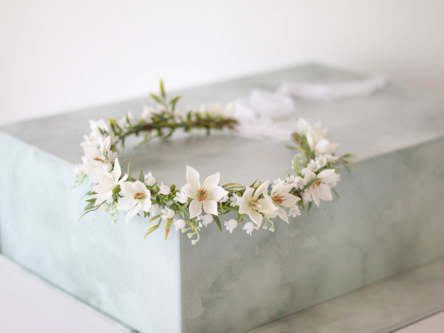 wianki komunijne Kwiatowy wianek na głowę z konwalii