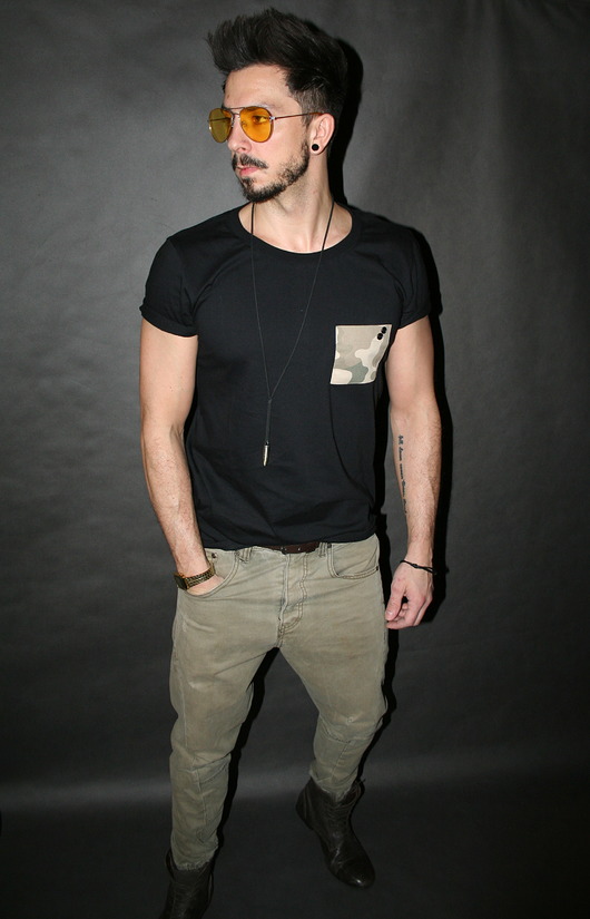 T-SHIRT ONE POCKET TEE UNISEX moro military camo Button