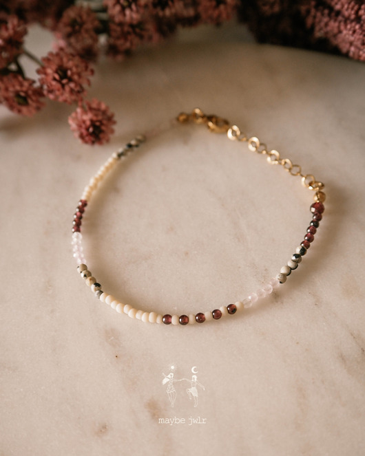 bransoletki z kamieni naturalnych Bransoletka Ann z kamieni i koralików