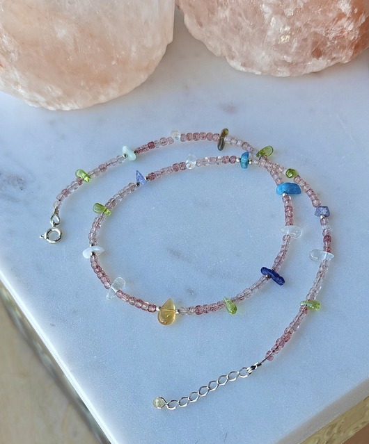 srebrne naszyjniki Delikatny naszyjnik, 8 minerałów