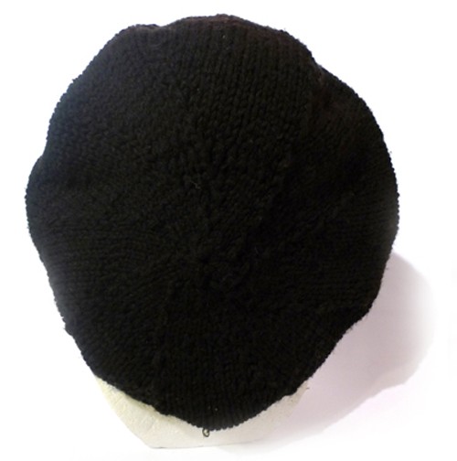 Czarny beret Maruna Upcycled
