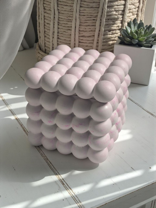 świeczniki i świece Inspirowana zapachem YSL-Świeca sojowa w różowym gipsie PINK SILENCE