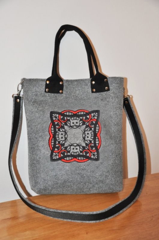 Torba  filcowa z haftem - folk, koty PRACOWNIA 166