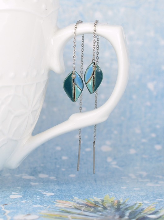 kolczyki ceramiczne Ceramiczne listki, kolorowe kolczyki na łańcuszku, przeciągane