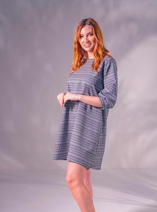 sukienki midi damskie Szara żakardowa sukienka w romby