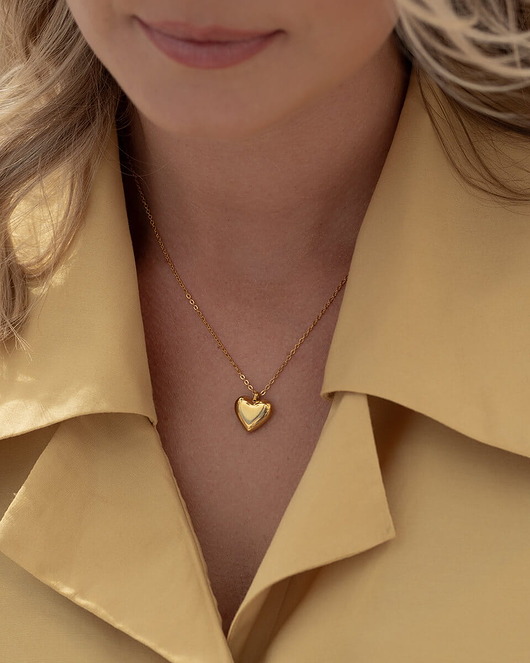 złote naszyjniki Złoty naszyjnik z serduszkiem ze stali chirurgicznej pozłacany 18k złotem