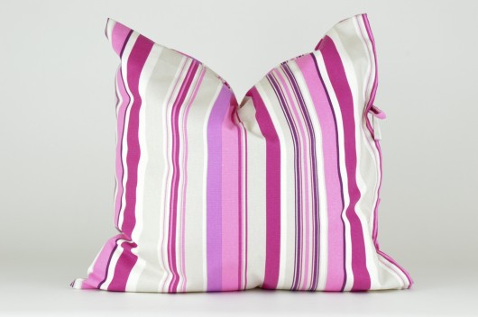 Poduszka dekoracyjna 50x50cm MODNE PASKI MG Home Decor
