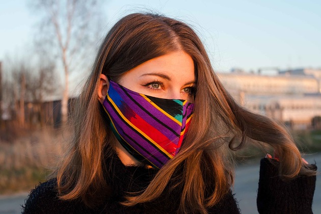 maseczka kolorowy nadruk bawełniana  ochronna Non Tess