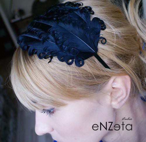 Bella in black enzeta