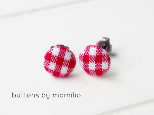 tiny buttons by momilio Momilio