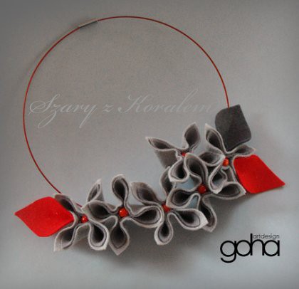 Szary z koralami FlowerFelt Design