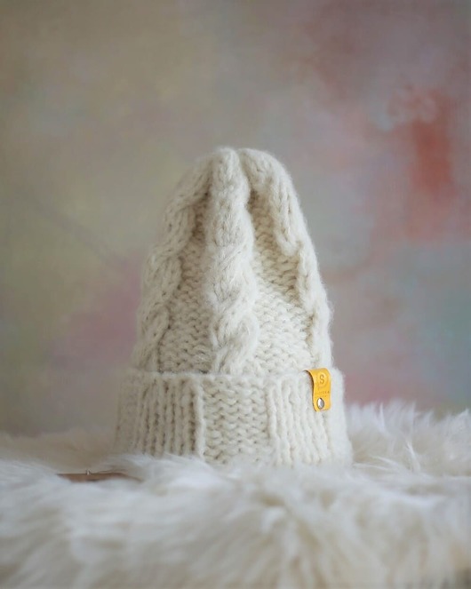 czapki damskie Czapka wełniana z warkoczami LULLABY 100 % alpaka naturalna