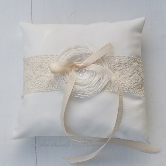 CREAM LACE  poduszka na obrączki FloraArt
