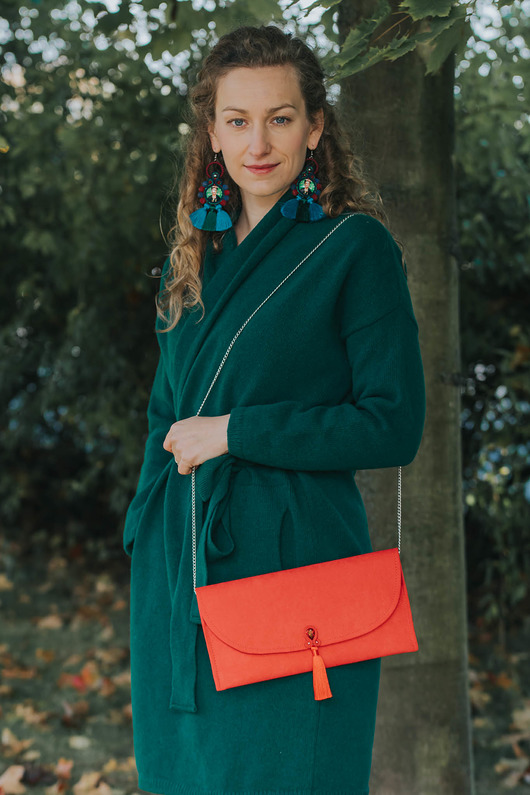 kopertówki Torebka kopertówka czerwona na łańcuszku, kopertówka crossbody