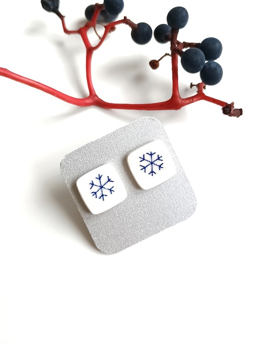 kolczyki ceramiczne Kolczyki ceramiczne w śnieżynki