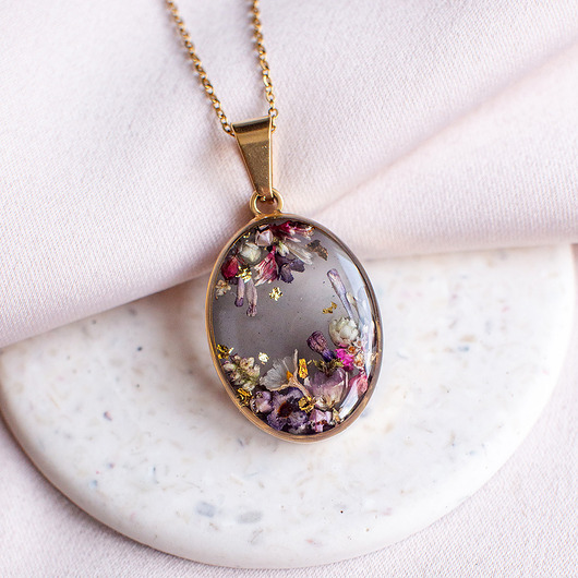 wisiory Wisiorek z kompozycją kwiatową