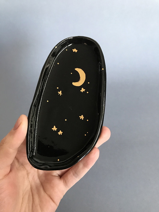 Ceramiczny talerzyk w kolorze czarnym ELEMTHEBRAND