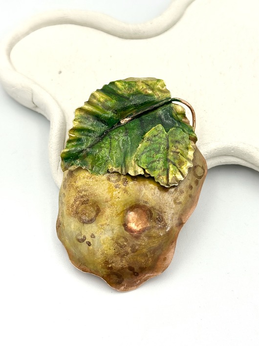 broszki Broszka- Ziemniak z Liśćmi