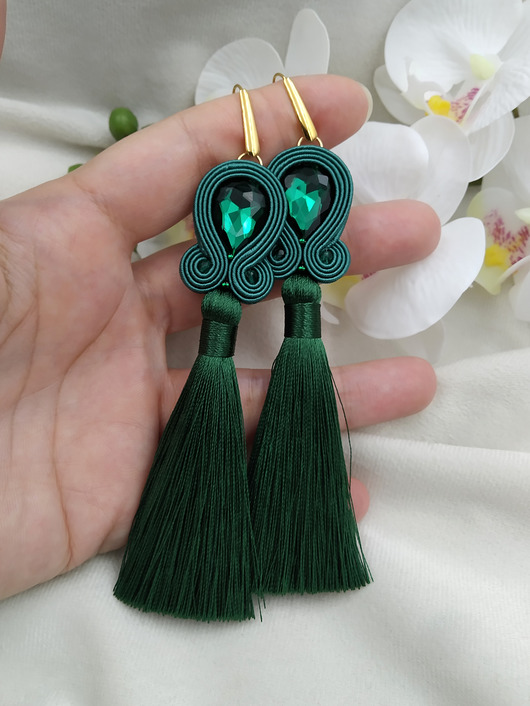 kolczyki soutache Kolczyki zielone butelkowe długie chwosty