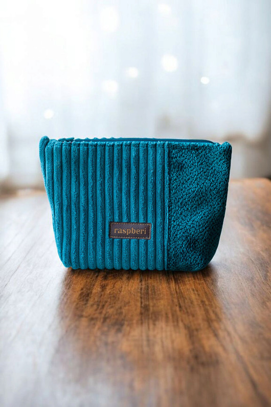 kosmetyczki Duża kosmetyczka w kolorze turkusowym