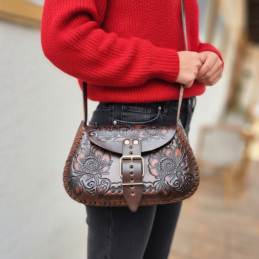 torby na ramię Torebka skórzana Folklora ciemnobrązowa kwiaty ręcznie robiona
