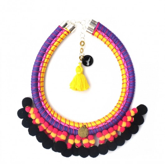 SUMMER ADVENTURE - model Machu Picchu CO LIBRE DESIGN