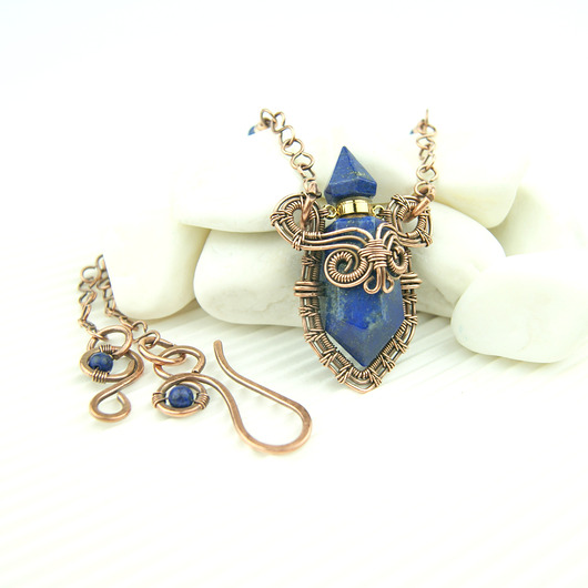 wisiory Naszyjnik perfumetka z lapis lazuli wire wrapping