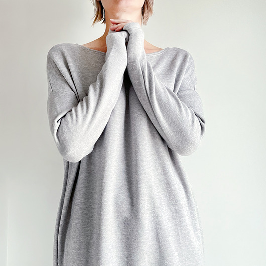 swetry damskie  Długa sukienka swetrowa Szara