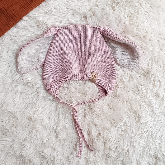 czapki dziecięce Ręcznie dziergana BUNNY BONNET jasny róż