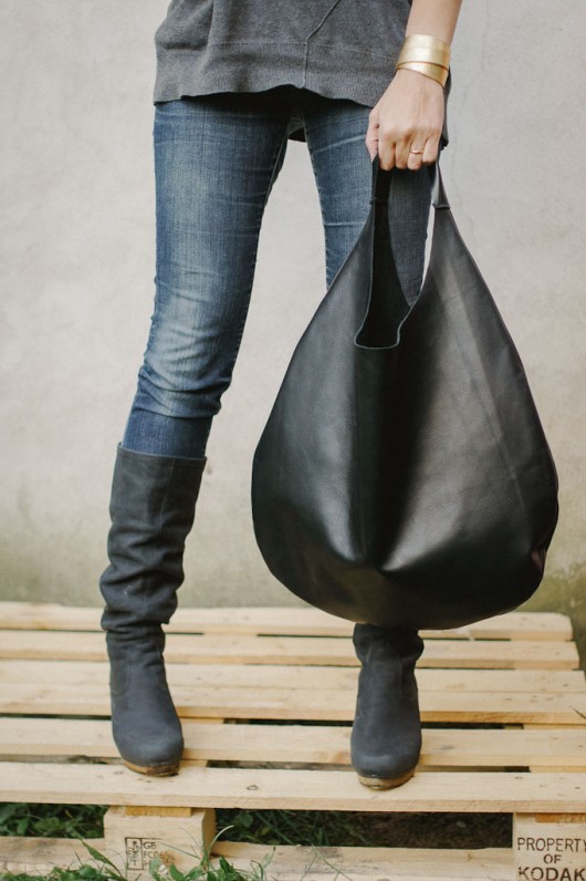 Duża soft  hobo Czarna patkas