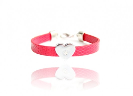red heart BRACE braceland