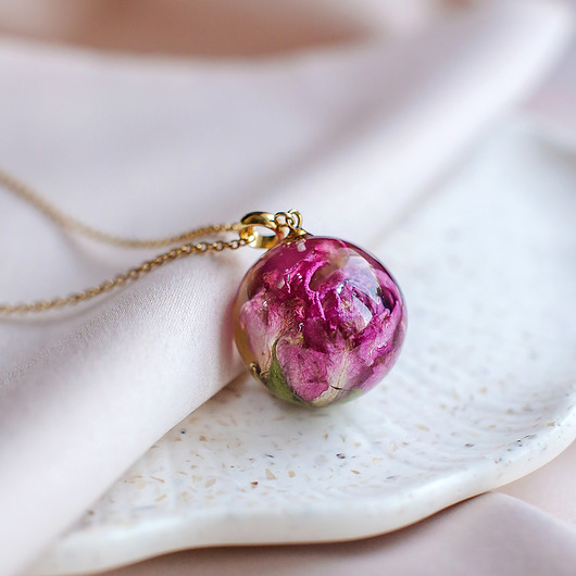 wisiory Wisiorek z różą