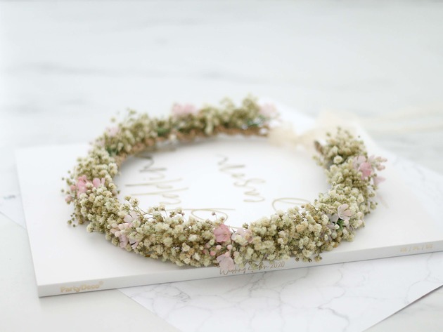 Ślubne ozdoby do włosów Wianek z gipsówki i pudrowych kwiatów