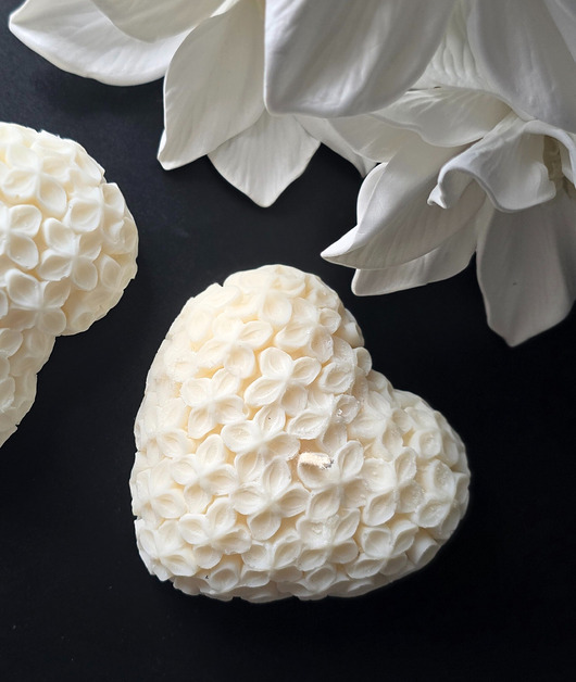świeczniki i świece Świeca sojowa Flower heart
