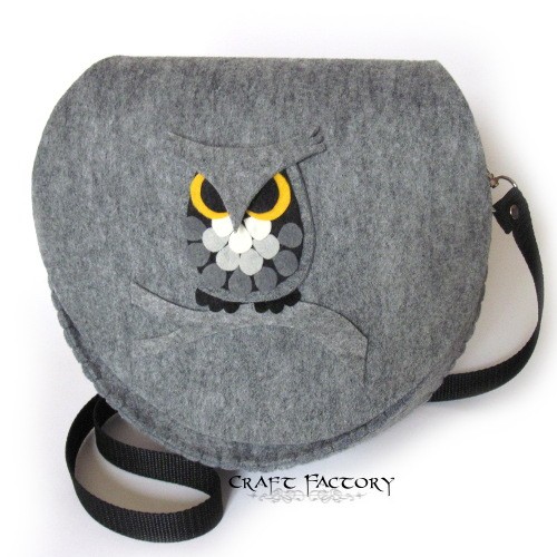 Owlastic Pooh in Grey - okrągła listonoszka Craft Factory