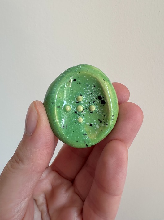 akcesoria różne Kamień antystresowy, worry stone, gładzik, kciukowiec
