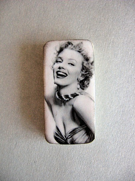 marilyn Galeria Belladonna