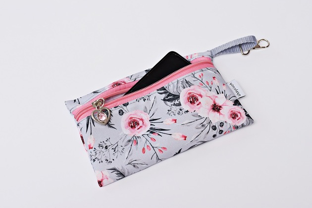 etui na telefon Etui na telefon na klucze etui do torebki kwiaty