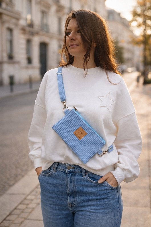 saszetka nerka Sztruksowa mini  saszetka na telefon Błękitna