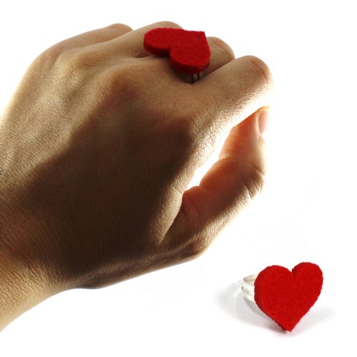 Pierścionek Red Felt Heart by Daffne LOVINA PRINTS