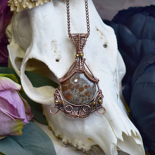 wisiory Miedziany wisiorek wire wrapping z jaspisem Asteroid