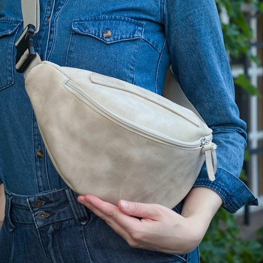 saszetka nerka Duża Jasnobeżowa Torebka Nerka damska Skórzana Belveder NX19