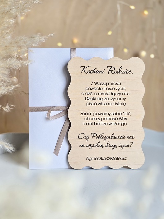 zaproszenia i kartki na ślub Prośba o Błogosławieństwo dla Rodziców - drewniana kartka z personalizacją