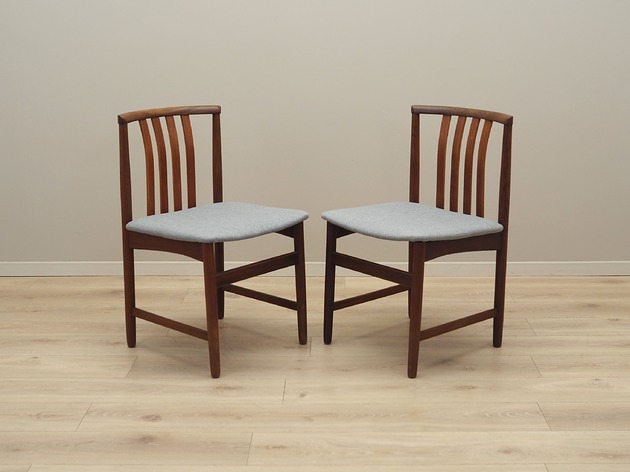 krzesła Komplet dwóch krzeseł tekowych, duński design, lata 70, produkcja: Dania