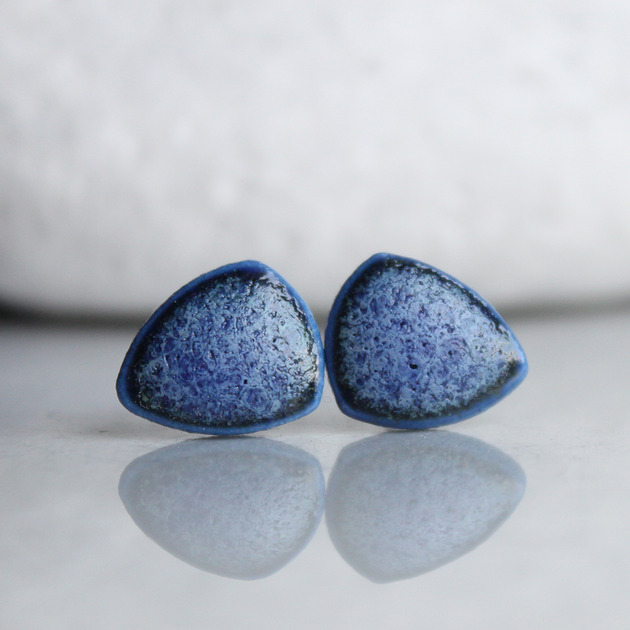 kolczyki ceramiczne PEBBLE/stal chirurgiczna/