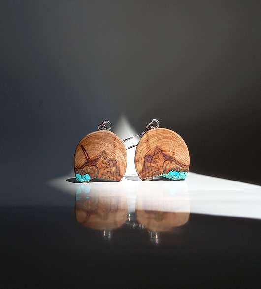 kolczyki drewniane Kolczyki z drewna z turkusem